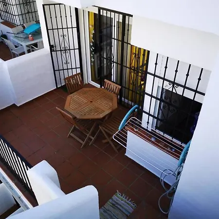 Piso 2 Dormitorios Con Solarium شقة